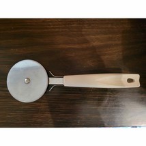 Vintage Ekco Pizza Cutter/Wheel/Slice Ivory Handle Stainless Steel USA - £7.11 GBP