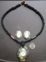 Sajen Paua Mosaic &amp; Swirl Pendant Beaded Necklace and Earrings - £35.44 GBP