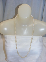 Vintage 29&quot; Necklace Cream Colored Faux Knotted Pearls 18-a - $553.18 MXN
