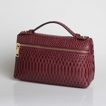 High Quality Crocodile Pattern PU Leather Make Up Bags for Women New Trendy Clut - £29.93 GBP