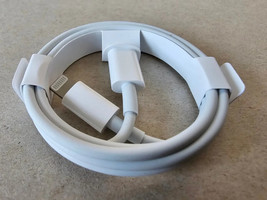 Apple MK0X2AM/A Cable: USB-C to Lightning (3ft) - White (iPhone/iPad) - £6.98 GBP