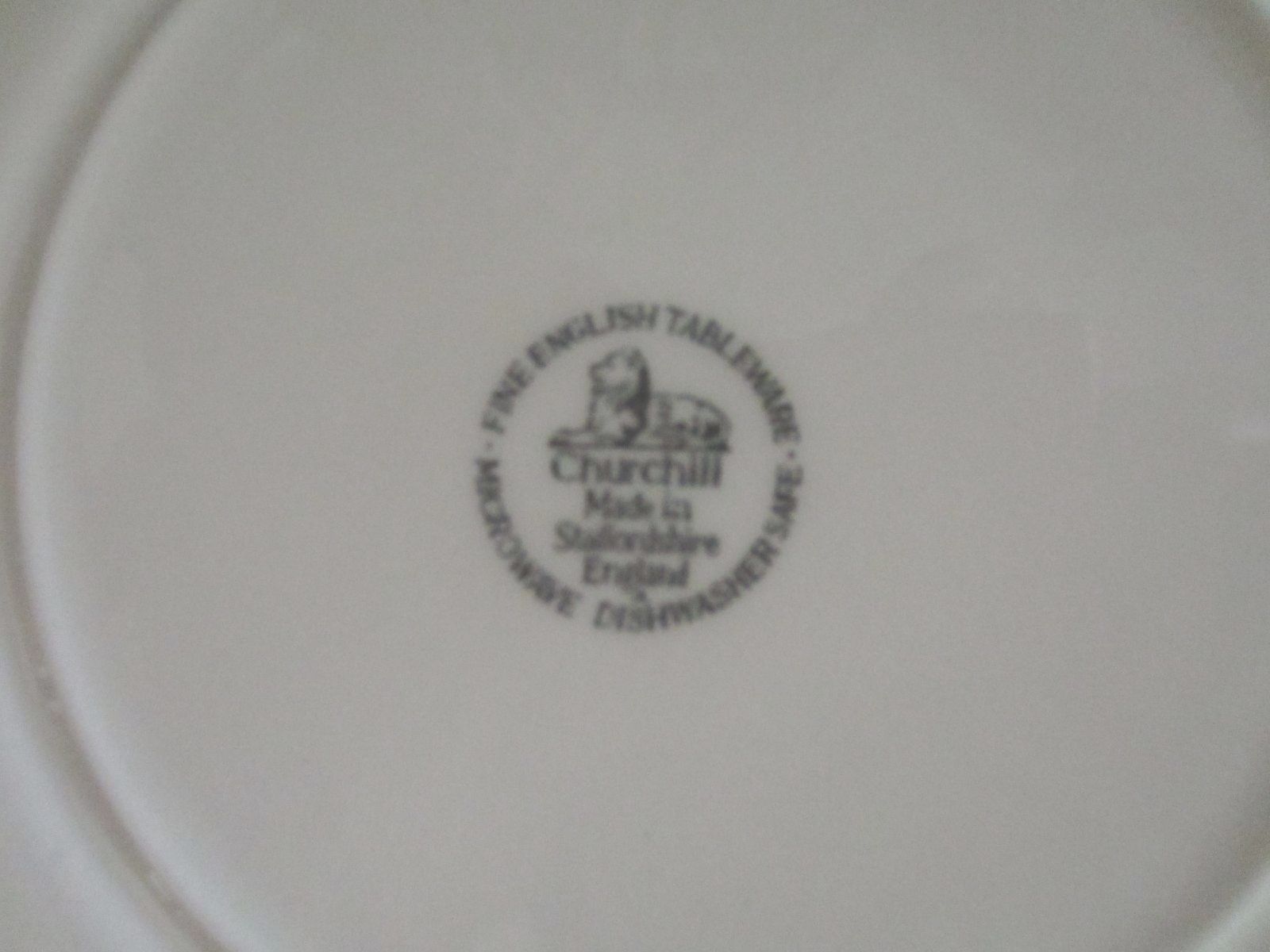 2X 10 Churchill Staffordshire England Blue Willow Pattern Dinner