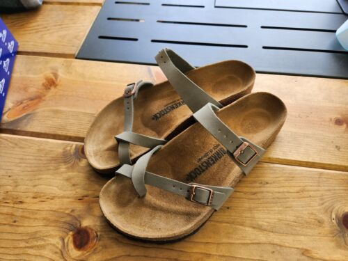 Birkenstock Mayari - EU 40- Men 9 - Stone- Regular Fit - $98.01