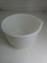Glasbake for Sunbeam Vintage White Milk Glass Mixing Bowl with Spout 20 CJ - $13.16