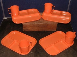 Vtg 8 Piece Colonial Plastics Divided Plates &amp; Cups Set Cleveland Ohio Salmon - £7.81 GBP