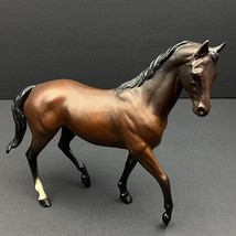 Breyer Horse #601 Kelso Thoroughbred Matte Dark Bay Brown Classic Raceho... - $276.93 MXN