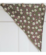 Vintage Triangle Handkerchief green with flowers - £9.46 GBP