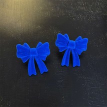 WYBU 925 Silver Needle Flocking Autumn Winter Velvet Klein Blue C Shaped Earring - £10.50 GBP