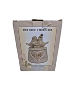 Cracker Barrel Mr &amp; Mrs Music Box Plays Endless Love Open Box - $340.63 MXN