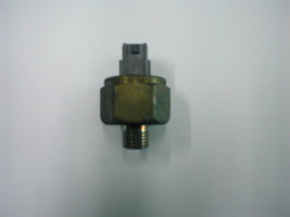 1998-2002 Toyota Corolla Knock Sensor - $31.68