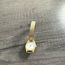 Vtg Citizen CQ Watch Women Gold Tone 6010-S04956 Date Stretch Band - $31.55 CAD