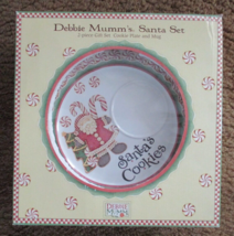 Debbie Mumm&#39;s Santa Set - 2 Piece Cookie Plate And Mug Gift Set - £6.91 GBP