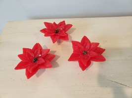 3 New Poinsettia Christmas Floating Candles, Tips of a Few Petals Missing - $5.94
