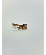 14K YELLOW GOLD AX PIN WITH .07 POINT ROUND DIAMOND - £70.07 GBP