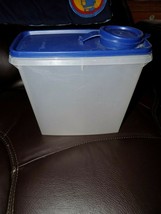 Tupperware Shear Storage Container #469-14 with Blue Lid 470-17 &amp; Flip 4... - £21.05 GBP