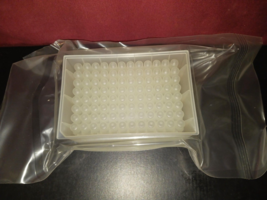 Thermo Scientific 95040462 Nunc 96-Well Polypropylene DeepWell DW Plate - $8.96
