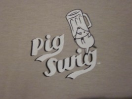 Nwt Piggly Wiggly Pig Swig Brand Beer Dig The Swig Beige Adult Size M Ss Tee - £10.94 GBP