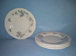 Pfaltzgraff Grapevine 4 Salad Dessert Plates Very Good - £11.98 GBP