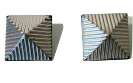 Vtg Avon PYRAMID Clip On Earrings Ribbed Silver Plate (Shows Wear) w/ Box 1987 - £5.50 GBP