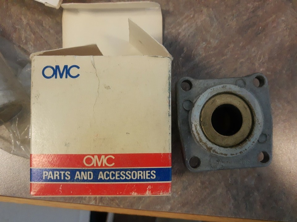 OEM NOS OMC Force Quicksilver Outboard Engine Bearing Cover Gear Housing... - $18.04