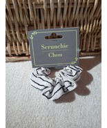 Scrunchie White With Black Stripes - $14.84 CAD