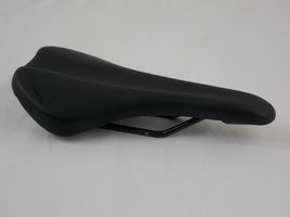 Bontrager Arvada comp 138mm Bike Saddle seat EXCELLENT - $24.99