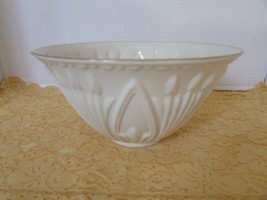 LENOX BONE CHINA DORIC BOWL 8.75&quot; WITH TAG DISPLAY ITEM SHOWCASE KEPT MINT - $430.64 MXN