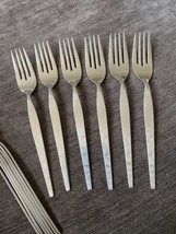6! Oneida Community Stainless Satinque Dinner Forks 7 3/8&quot; 2 Sets Available - £16.74 GBP