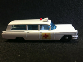 Vtg S&amp;S Cadillac Ambulance Lesney Matchbox  #54 Toy Car - £23.87 GBP