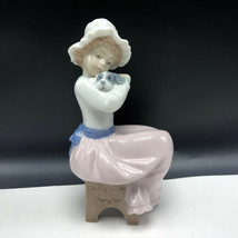Nao Lladro Spain Porcelain Figurine Statue Daisa 01049 Big Hug Girl Dog Chair - £75.36 GBP