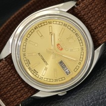 VINTAGE SEIKO 5 AUTOMATIC 7009A JAPAN MENS GOLDEN COLOR DIAL WATCH a4336... - $41.99