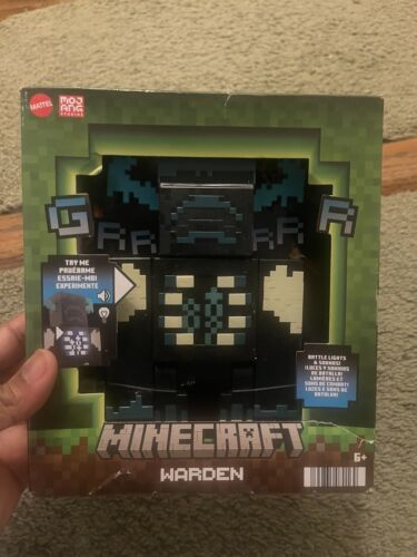 Primary image for Minecraft WARDEN Action Figure BATTLE LIGHTS & SOUNDS - DAMAGED BOX