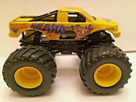 Hot Wheels Plastic Base FULL BOAR Monster Jam Monster truck 1:64 scale - $7.92