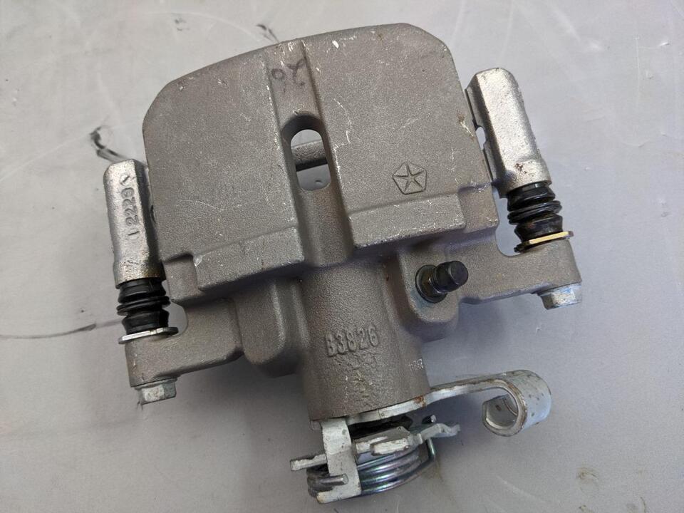 Genuine OEM 2013-2016 Dodge Dart RH Passenger Right Brake Caliper 682034... - $113.85