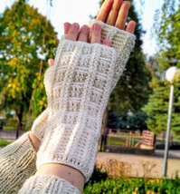 White Fingerless Gloves for Women Winter Warm Wool Fingerless Mittens Un... - $30.24