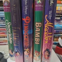 Disney VHS Movie Lot Clamshell Snow White Aladdin Bambi Pinocchio Used P... - £7.86 GBP