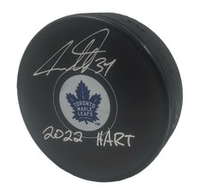 AUSTON MATTHEWS Autographed &quot;2022 HART&quot; Maple Leafs Logo Puck FANATICS - £254.24 GBP