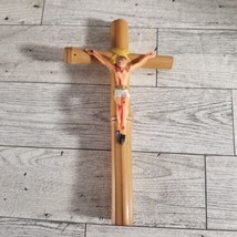 Vintage Handmade Bamboo &amp; Plastic Crucifix Jesus 6.5&quot; Wall Decor Prayer - £8.72 GBP