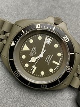 TAG HEUER 1000 981.006 Type Olive Dial James Bond Diver Style Watch - $1,849.99