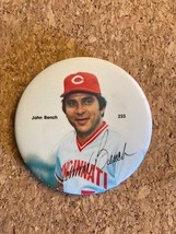 1981 VINTAGE MLB BASEBALL CINCINNATI REDS JOHN BENCH PIN #233 Collectible - $8.51