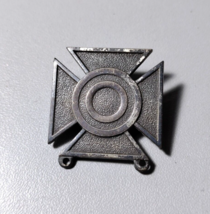 Vtg WW2 US Army Marksman Badge Pin Medallion Iron Cross Militaria Marked 211 - £6.99 GBP