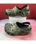 Crocs Junior Size 1 Green/Tan Classic Realtree Camouflage Rubber Clogs - $332.33 MXN
