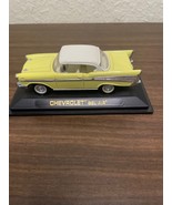 1957 Yellow Chevy Bel Air Hard Top ROAD SIGNATURE 1:43 Diecast With Stand - £11.10 GBP