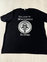 Bella+Canvas COLLEGE OF WINTERHOLD Men&#39;s Black Cotton Crewneck T-Shirt S... - $200.30 MXN