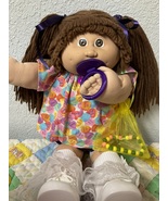 Vintage Cabbage Patch Kid Girl With Pacifier HM#4 Brown Hair Brown Eyes ... - $5,971.95 MXN