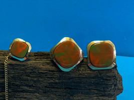 Anson MCM Orange Green Bakelite? Swirl Rounded Square Design Cuff Links & Tac - $24.95