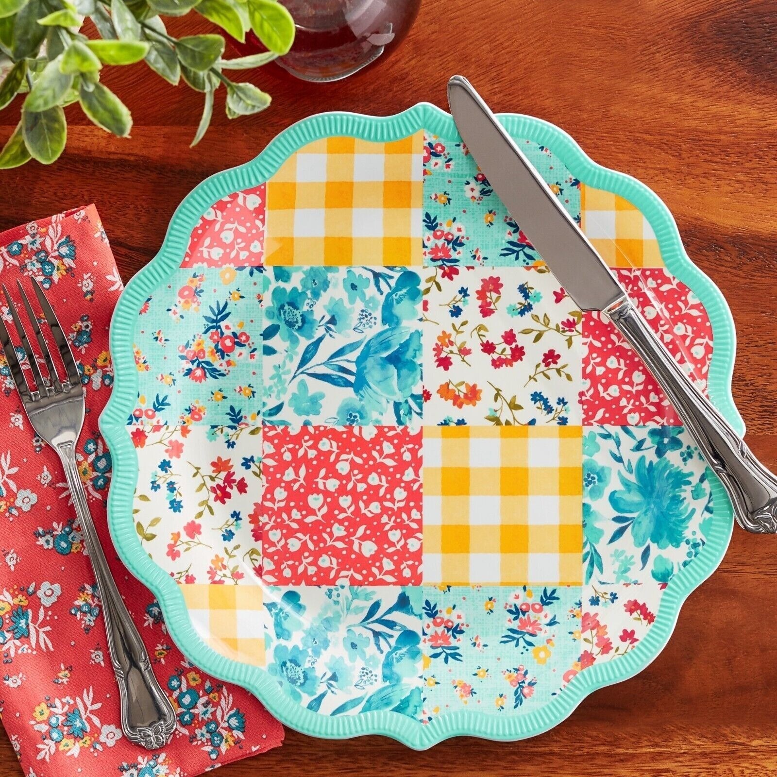 Pioneer Woman Patchwork Medley Dinner Plate Scalloped Edge Melamine 10.7-in NEW Item image 2