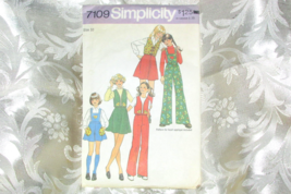 SIMPLICITY 7109 Pattern girl&#39;s 10 M short skirt, pants w/bib, vest  (sew... - £0.76 GBP