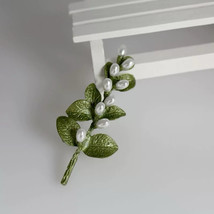 Vintage Style Eucalyptus Leaf Brooch with Faux Pearls – Green Enamel Pin new - £13.46 GBP