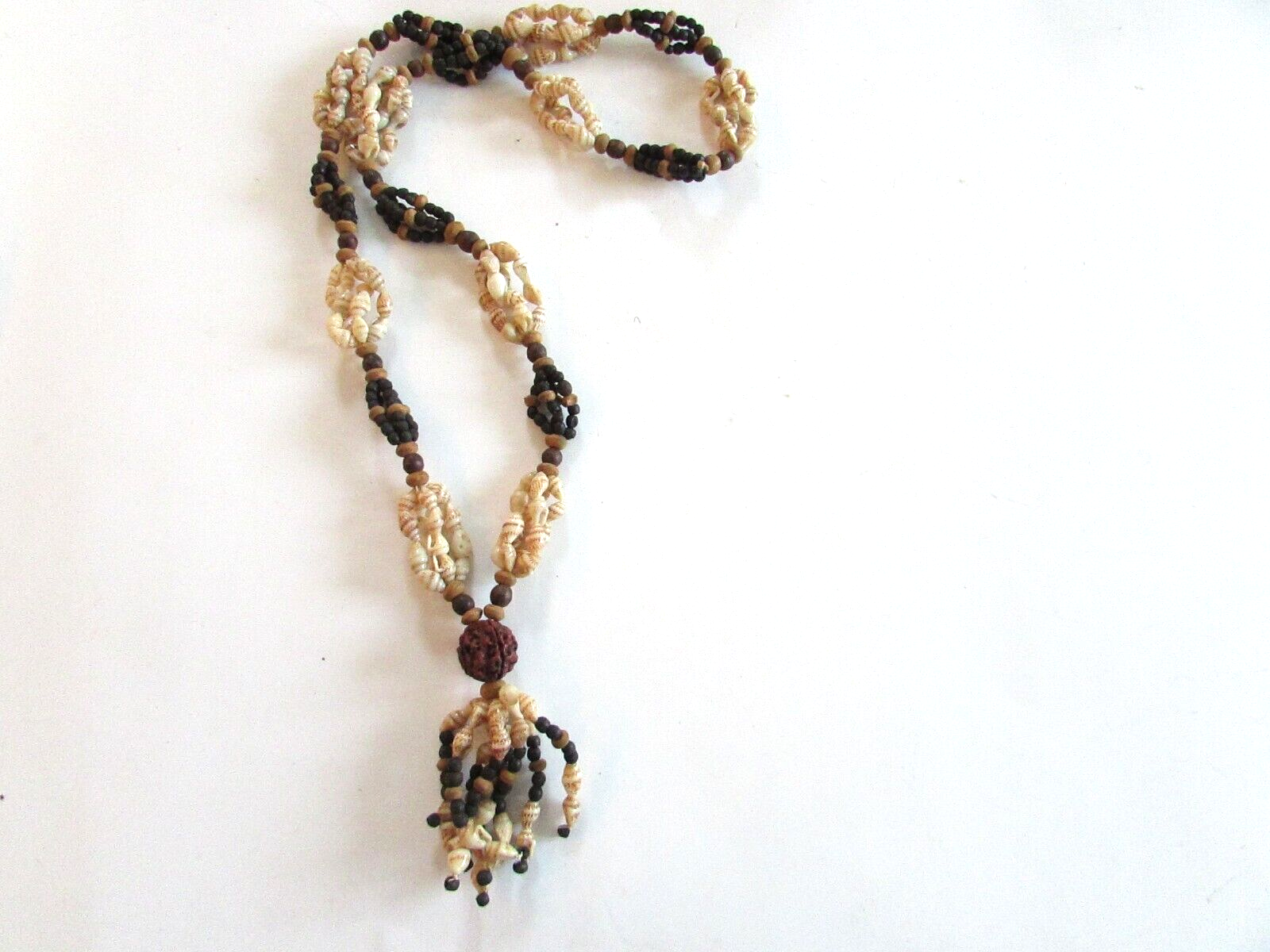 Vintage Costume Shell &amp; Bead Jewelry Necklace 17&quot;L Carved Multicolor L3 - $1.93
